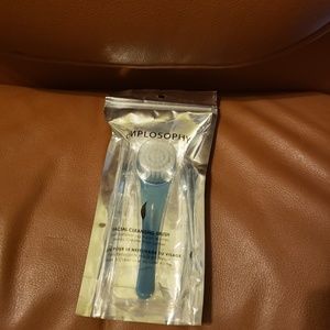 Simplosophy Facial Cleansing Brush Soft Bristles NEW